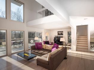 28 Barnegat Rd, New Canaan, CT 06840