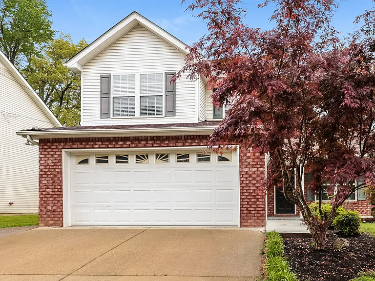 852 Dover Glen Dr — Photo 1
