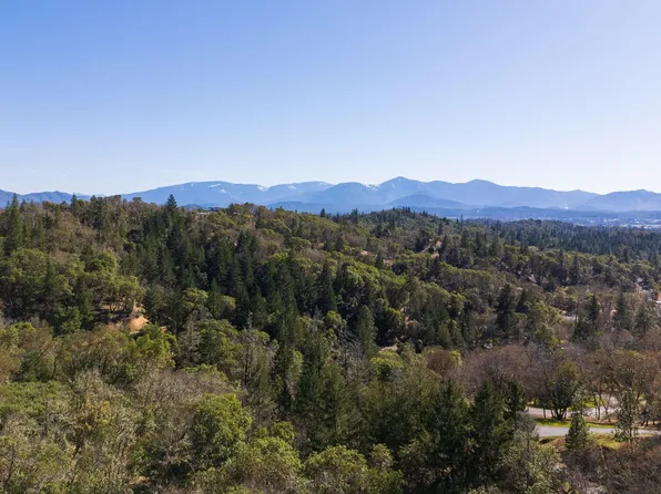 148 Adams Way, Grants Pass, OR 97526