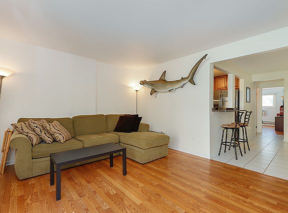 4th image of 454 E Spruce Dr APT 1A