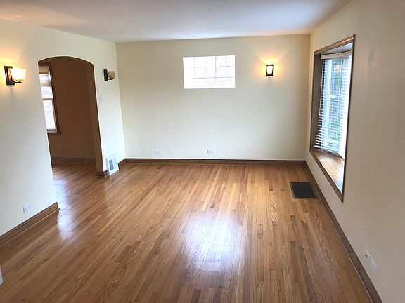4th image of 1513 Norfolk Ave