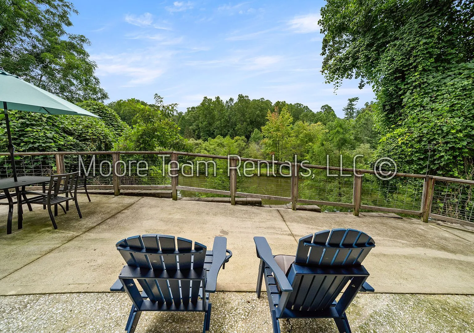 Lake Shore Apts. — Photo 4