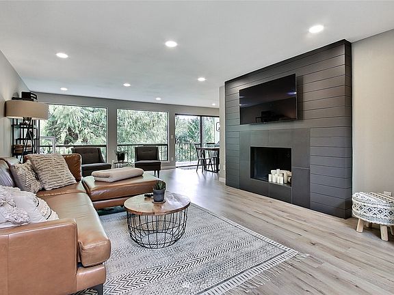 4th image of 7513 Zircon Dr SW
