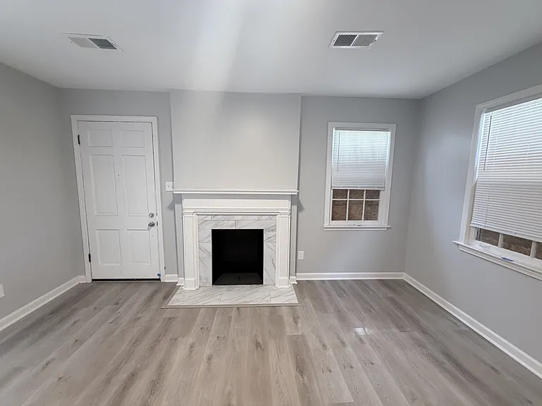 793 N Hollywood St — Photo 10
