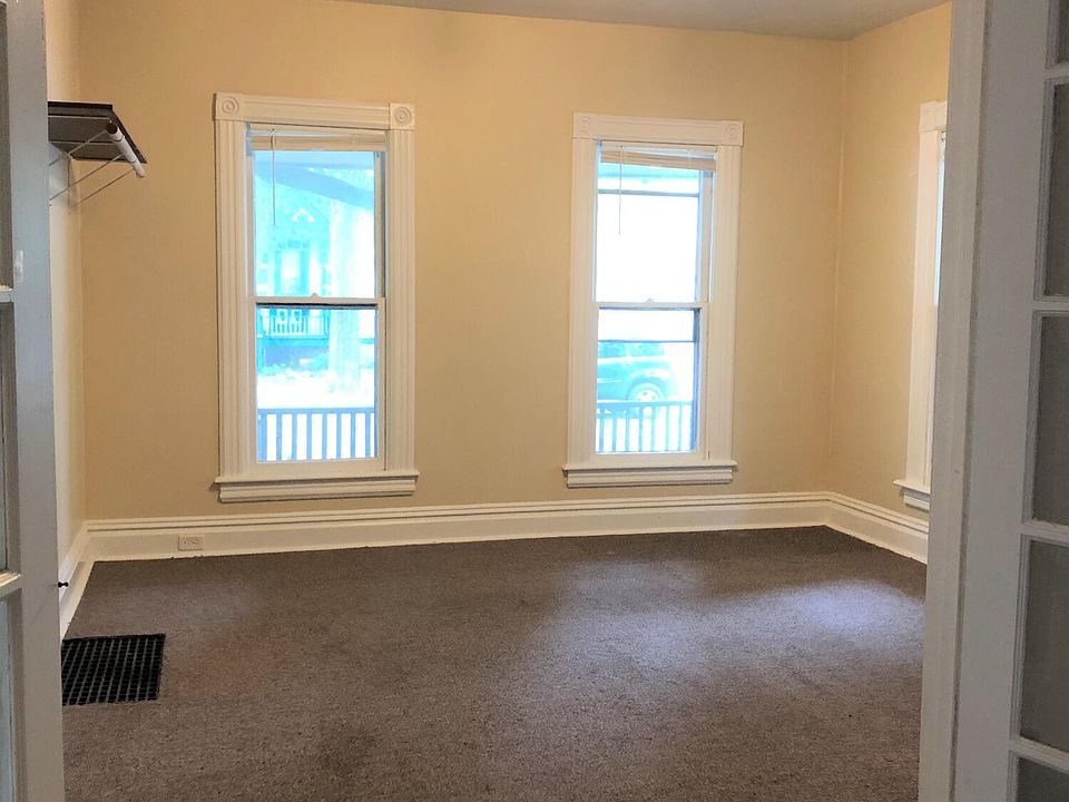 511 Locust St, Kalamazoo, MI 49007 Zillow