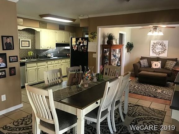 3rd image of 2070 Rosewood Ln