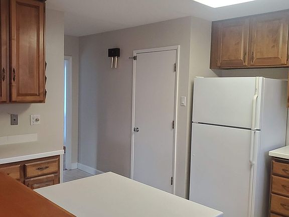 5th image of 263 Donegal Way