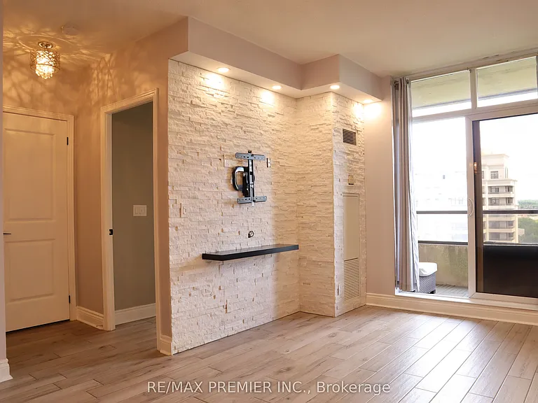 9225 Jane St #1506 — Photo 11