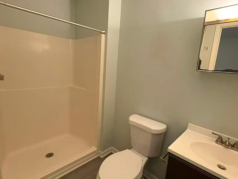 105 Chevis Dr #105 — Photo 5