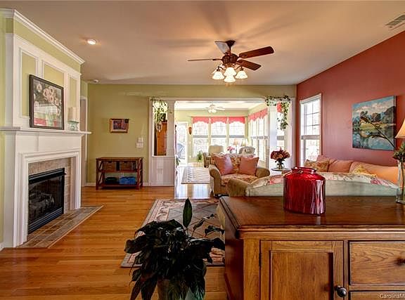 5th image of 15355 Legend Oaks Ct