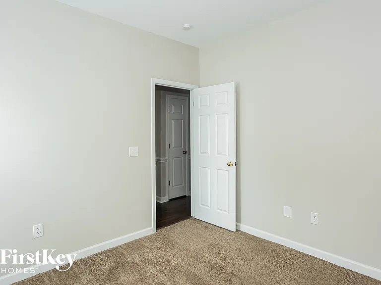 376 Stonehaven Ct SW — Photo 9