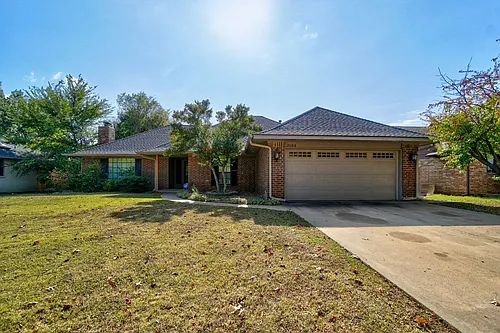 3104 Crown Feathers Dr Photo 1