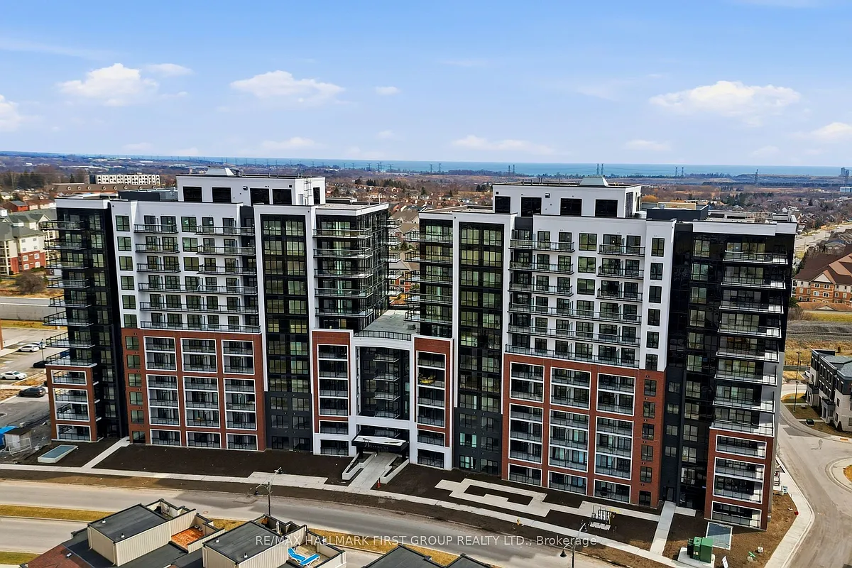 Building Photo - 51 Clarington Blvd #715