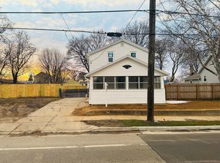 2029 Cleveland Ave SW, Wyoming, MI 49509