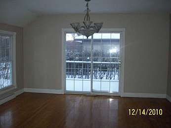 2nd image of 1313 Moulton Ave