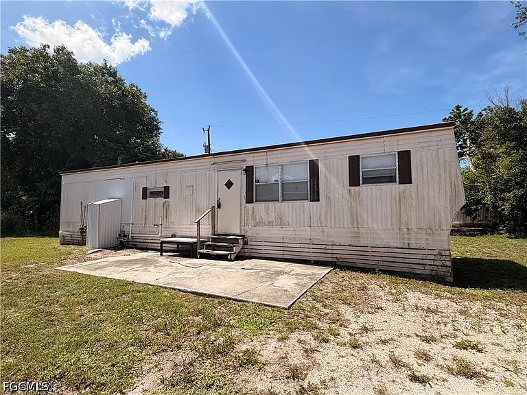 7869 Suncoast Dr — Photo 1