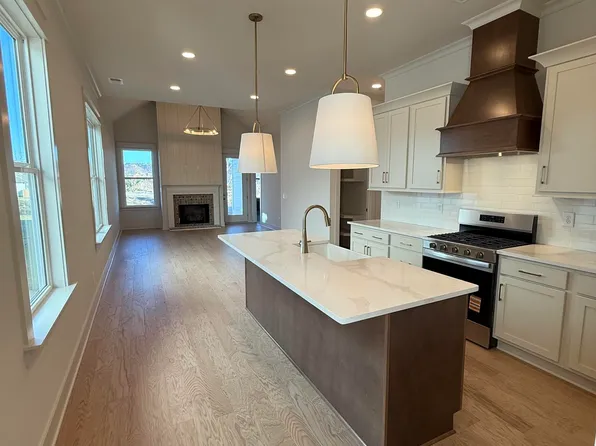 337 Huntley Ridge Dr, Pelham, AL 35124