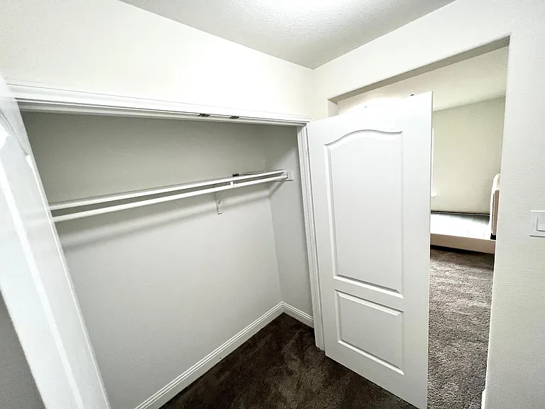 644 Fox View Dr — Photo 36