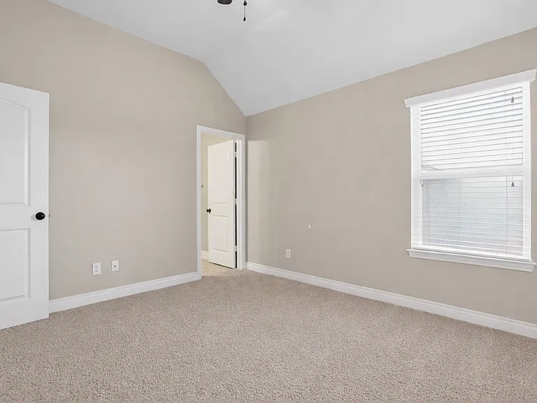 6535 Arroyo Springs Ln — Photo 44