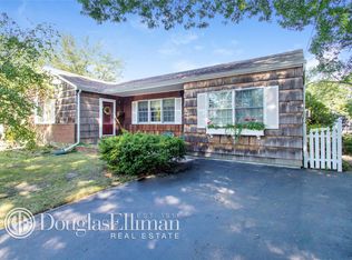 71 Dartmouth St, Islip, NY 11751