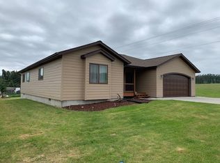 414 Agate Ln, Custer, SD 57730