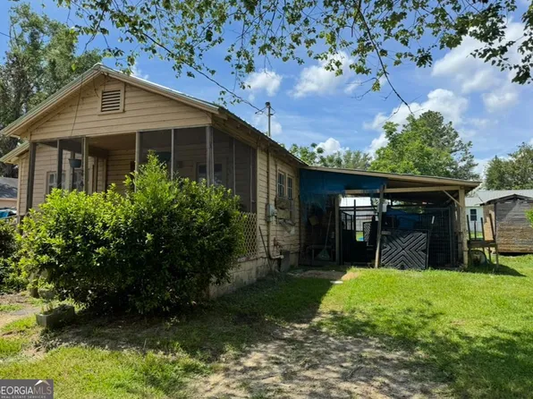 129 E Gordon Ave, Lyons, GA 30436