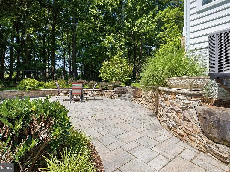 14140 Seneca Rd — Photo 131