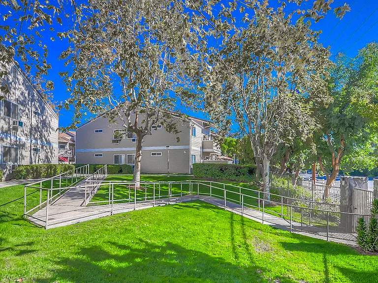 Park San Dimas Senior Apartments — Photo 3
