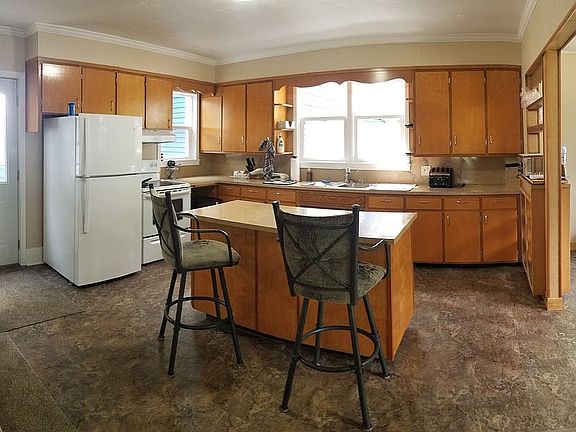 Main level kitchen