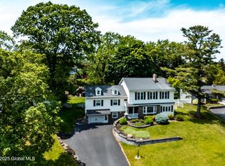 1269 Hawthorn Rd, Niskayuna, NY 12309