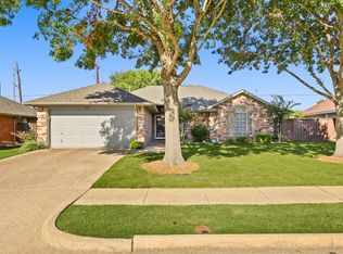 8313 Concord Dr, Rowlett, TX 75089