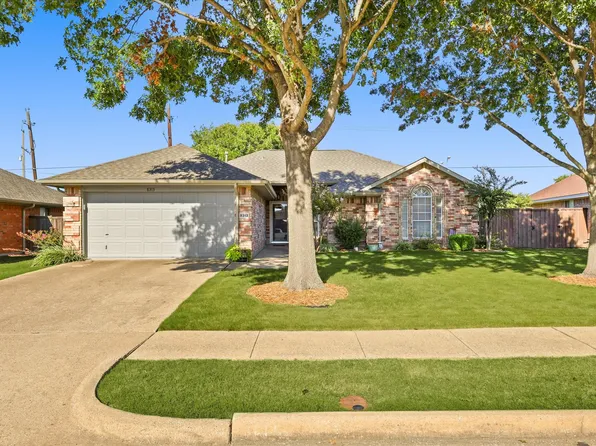 8313 Concord Dr, Rowlett, TX 75089