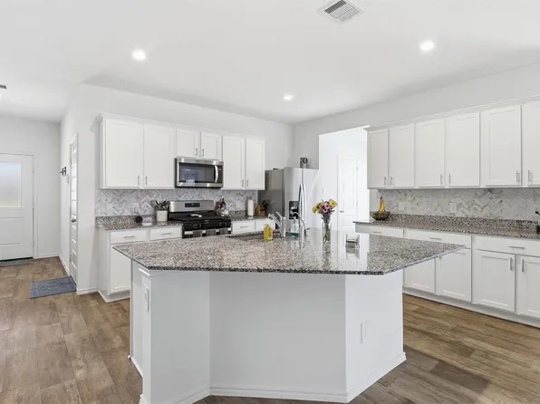 4307 Blossom Valley Ln, Richmond, TX 77469