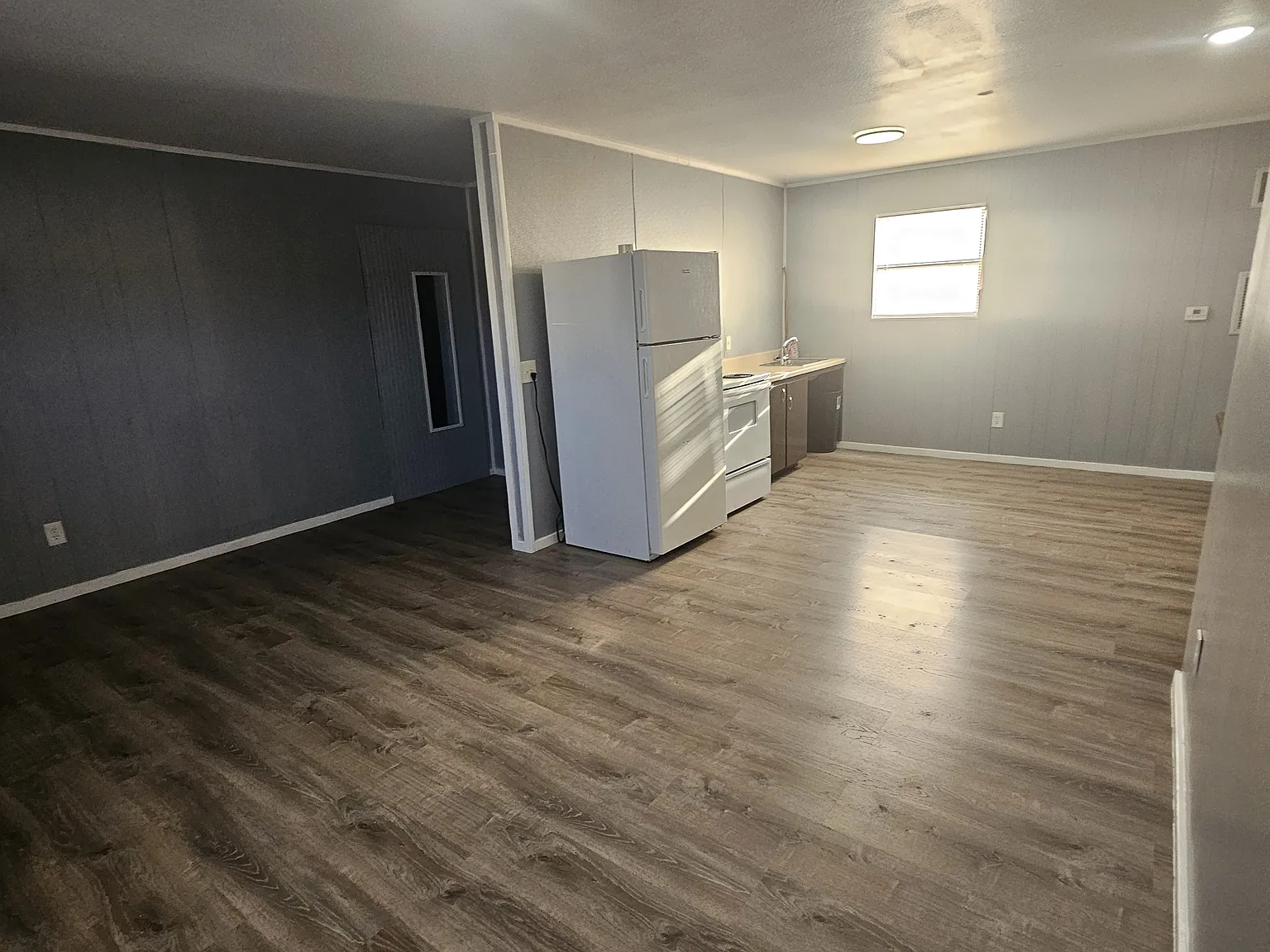 2 bed, 750 sqft, $1,700 — Photo 3