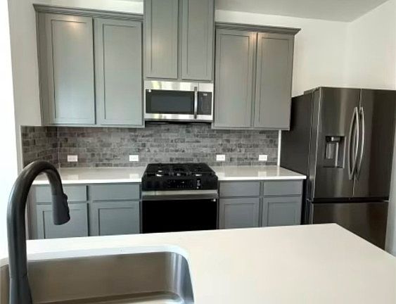 3rd image of 273 Langhorne Bnd