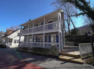 150 Roaring Fork Rd #COTTAGE200, Gatlinburg, TN 37738