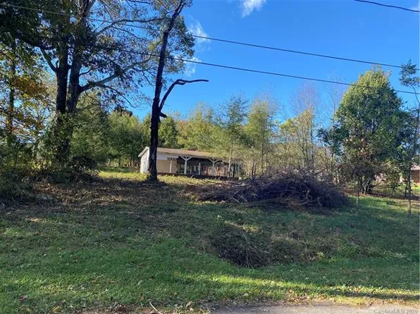4587 35th Street Pl NE, Hickory, NC 28601