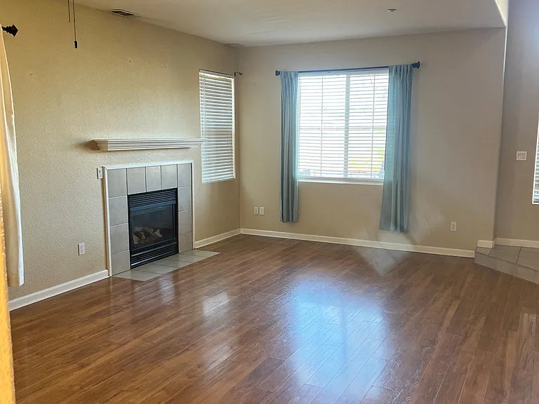 316 Bridle Path — Photo 9