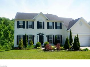 1172 Tinkers Green Dr, Streetsboro, OH 44241