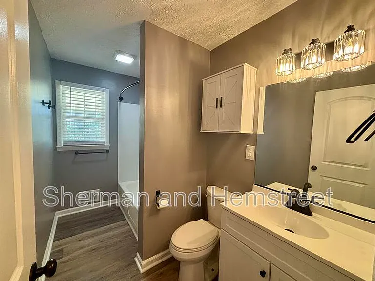 216 Weldon Rd — Photo 10
