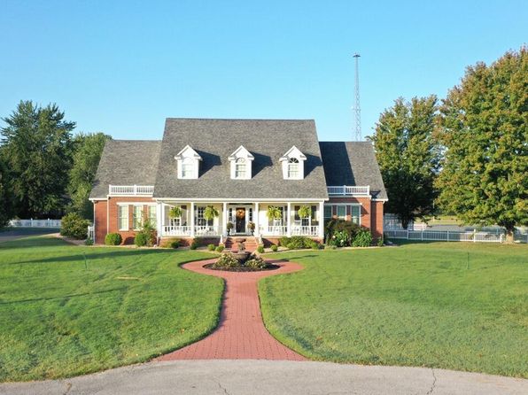2012 Beau Dr, Carthage, MO 64836