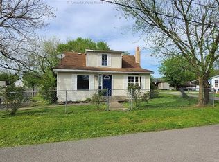275 Harvey St, Buffalo, WV 25033