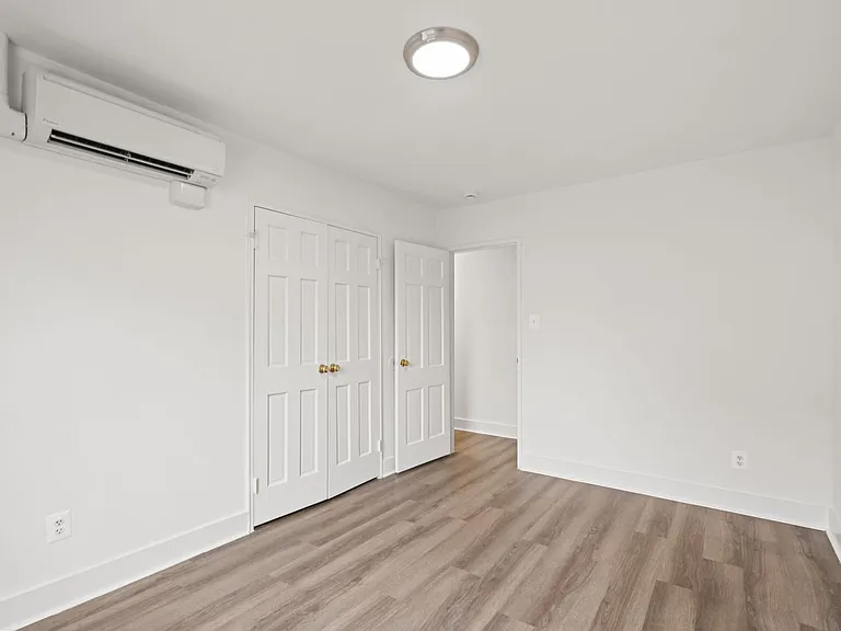 1814-1816 THE ASHTON — Photo 19