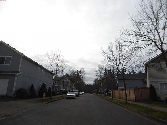5th image of 2711 9th St SE