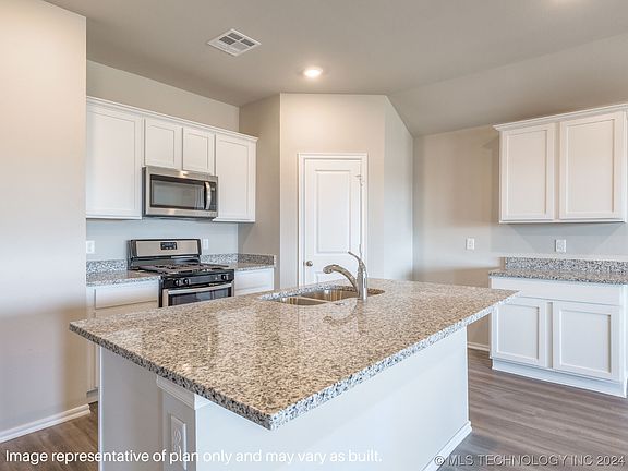 2nd image of 1212 Sunstone Dr