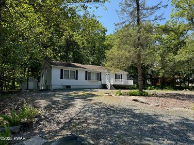 216 Powderhorn Dr, Lackawaxen, PA, 18435