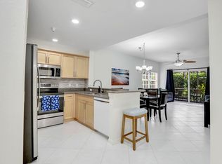 4420 Botanical Place Cir APT 102, Naples, FL 34112