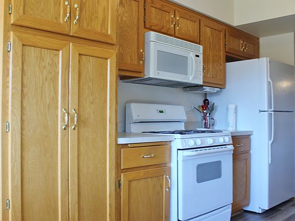 5th image of 5125 W 139th Pl Unit 607