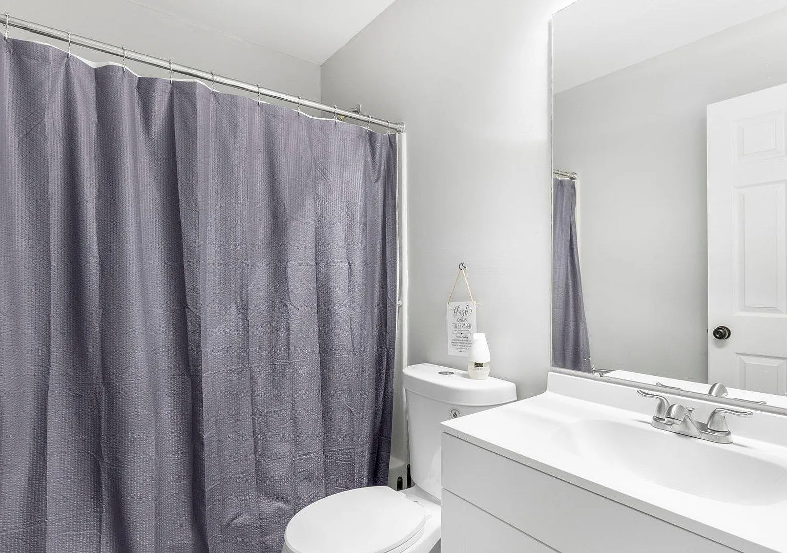 4 bed, 3.0 bath, 1700 sqft, $1,018 — Photo 3