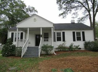 12 Taylors St, Taylors, SC 29687